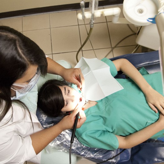 Asistente Dental con Funciones Expandidas